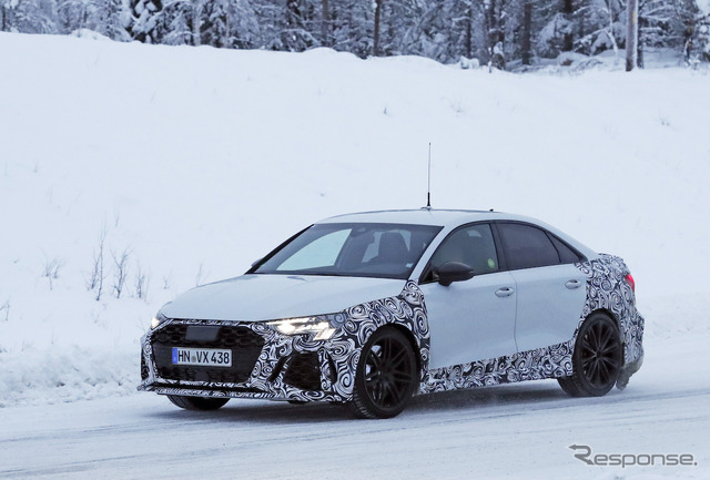 アウディ RS3 セダン 次期型プロトタイプ(スクープ写真)