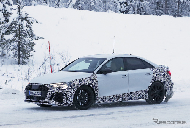 アウディ RS3 セダン 次期型プロトタイプ(スクープ写真)