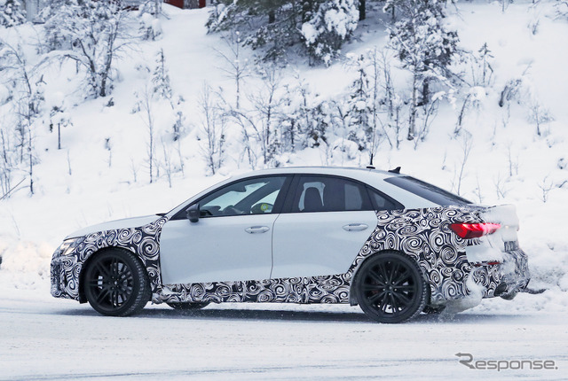 アウディ RS3 セダン 次期型プロトタイプ(スクープ写真)