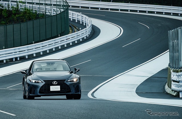 レクサス IS350 Fスポーツ(ソニッククロム)