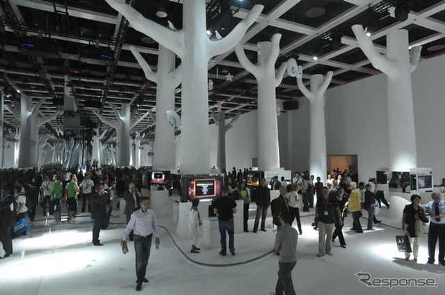 【IFA 08】ソニーとビクターは元気