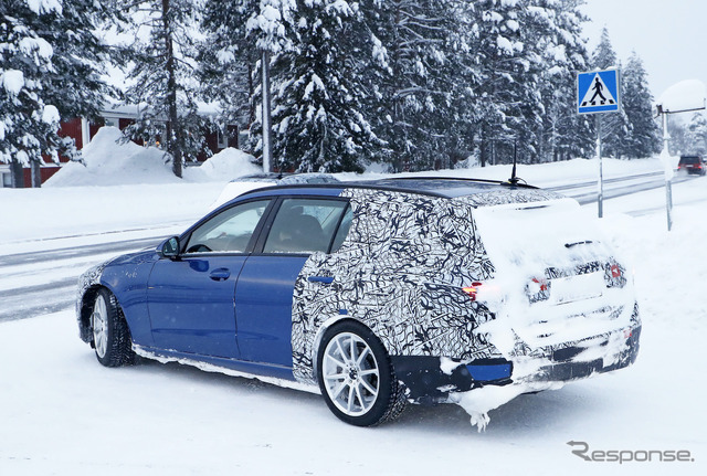 メルセデスベンツ Cクラスステーションワゴン 次期型プロトタイプ(スクープ写真)