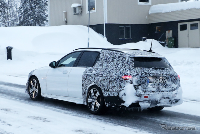 メルセデスベンツ Cクラスステーションワゴン 次期型プロトタイプ(スクープ写真)