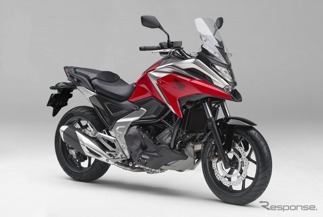 ホンダ NC750X DCT(グランプリレッド)