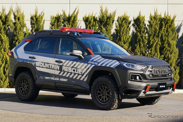 豊田自動織機トヨタRAV4 5D アドベンチャー(東京オートサロン2021)