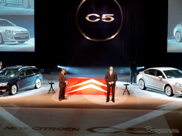 【シトロエン C5 日本発表】アイスショーでデビュー