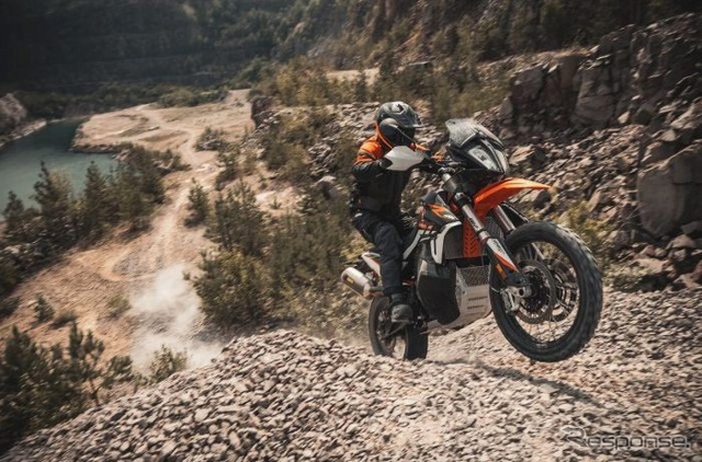 KTM 890アドベンチャーR