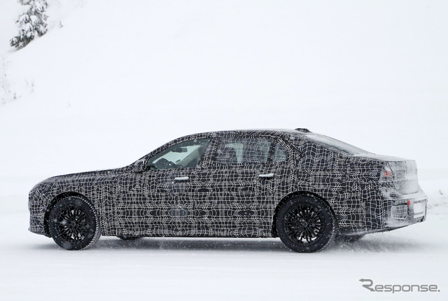 BMW 7シリーズ 次期型プロトタイプ(スクープ写真)