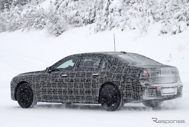 BMW 7シリーズ 次期型プロトタイプ(スクープ写真)