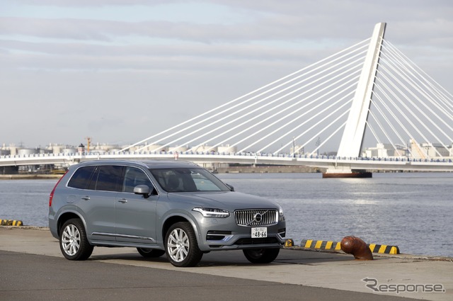 ボルボ XC90 Recharge プラグインハイブリッド T8 AWD