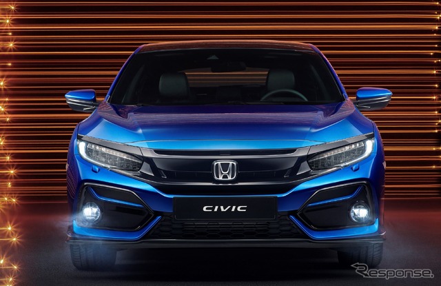 ホンダ・シビック の2021年モデルのスポーツライン(欧州仕様)