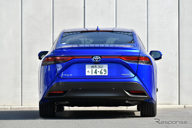トヨタ MIRAI 新型(Z“Executive Package”)
