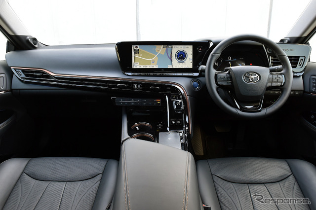 トヨタ MIRAI 新型(Z“Executive Package”)