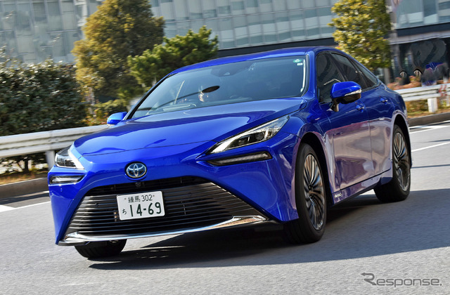 トヨタ MIRAI 新型(Z“Executive Package”)