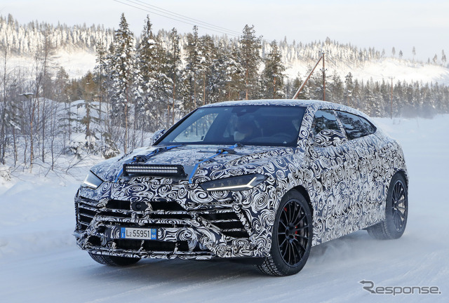 ランボルギーニ ウルス 改良新型プロトタイプ(スクープ写真)
