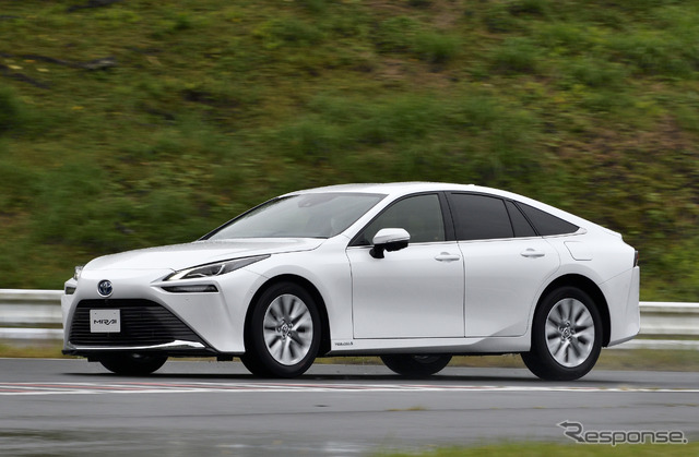 トヨタ MIRAI 新型(19インチ)
