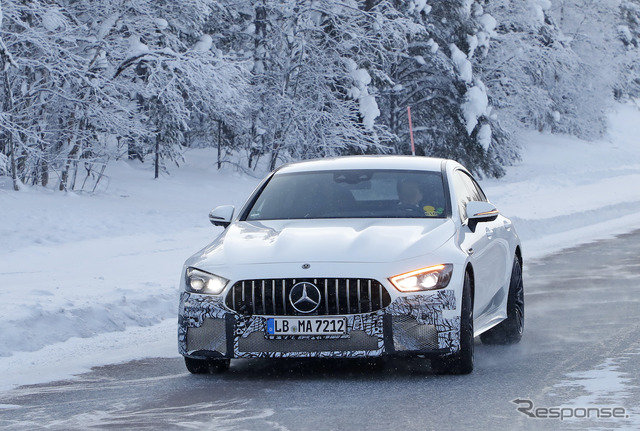 メルセデスAMG GT 4ドアクーペ「73e」プロトタイプ(スクープ写真)