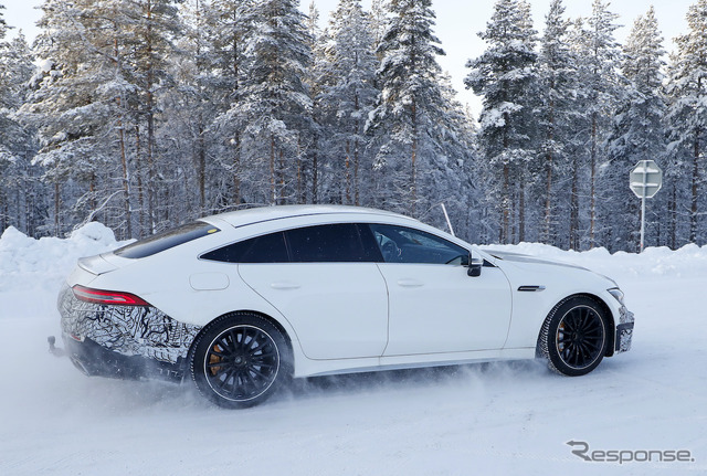 メルセデスAMG GT 4ドアクーペ「73e」プロトタイプ(スクープ写真)