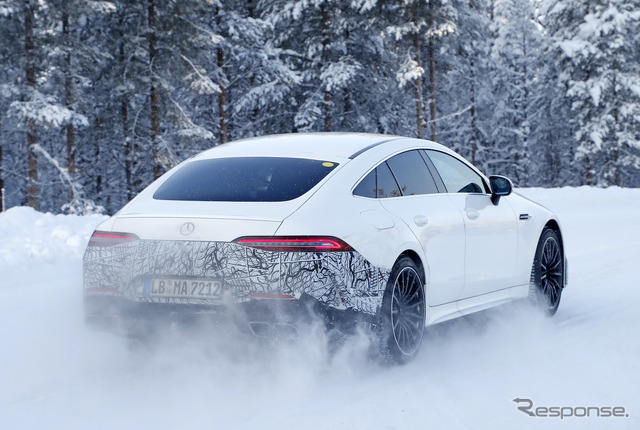 メルセデスAMG GT 4ドアクーペ「73e」プロトタイプ(スクープ写真)
