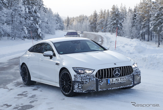 メルセデスAMG GT 4ドアクーペ「73e」プロトタイプ(スクープ写真)