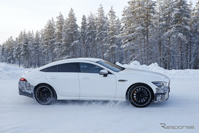 メルセデスAMG GT 4ドアクーペ「73e」プロトタイプ(スクープ写真)