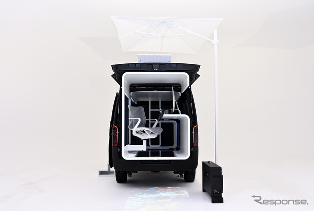 日産 NV350 CARAVAN OFFICE POD CONCEPT