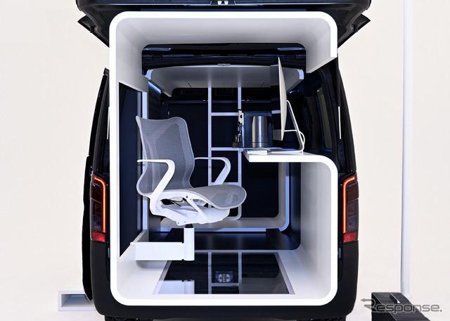 日産 NV350 CARAVAN OFFICE POD CONCEPT