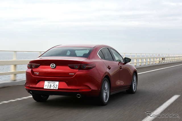マツダ3 SKYACTIV-D 新型(セダン プロアクティブツーリングセレクション 6AT)