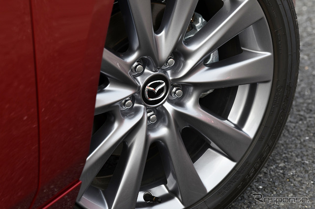 マツダ3 SKYACTIV-D 新型(セダン プロアクティブツーリングセレクション 6AT)