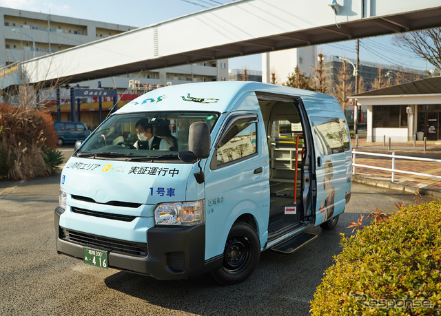 町田市山崎町周辺を走るオンデマンド交通「E-バス(町田)」