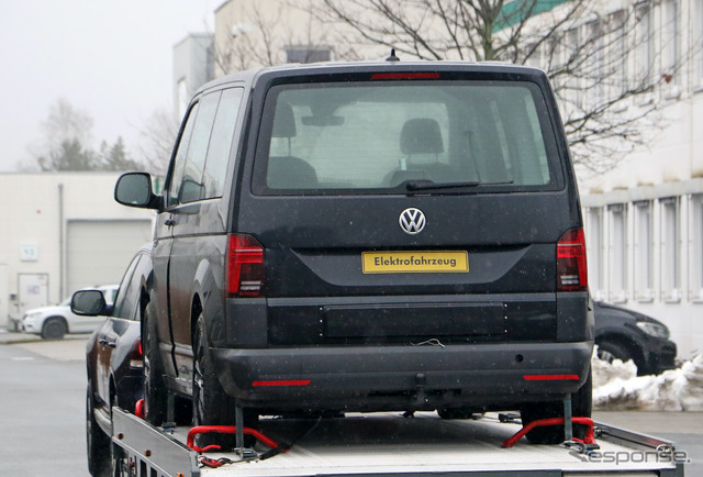 VW I.D. BUZZ 市販型プロトタイプ(スクープ写真)