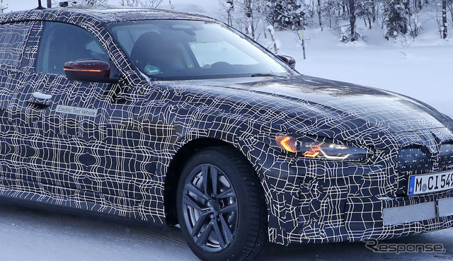 BMW i4 プロトタイプ(スクープ写真)