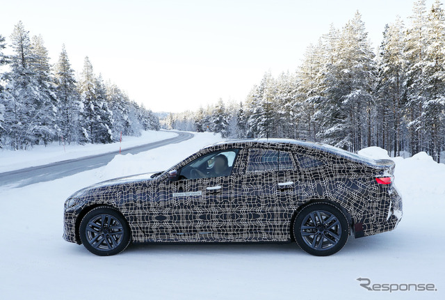 BMW i4 プロトタイプ(スクープ写真)