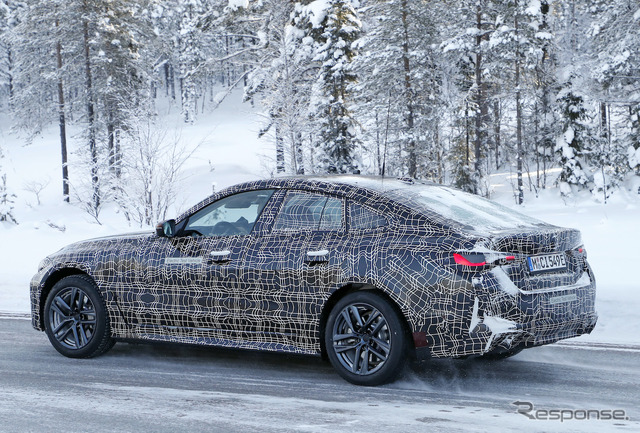 BMW i4 プロトタイプ(スクープ写真)