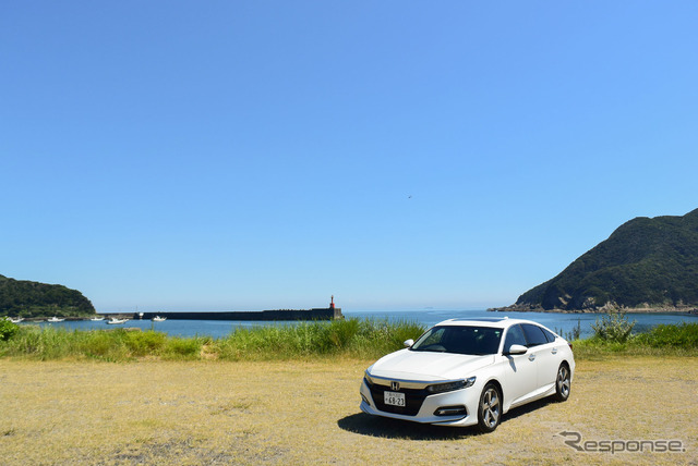 鹿児島・佐多町の海岸にて。