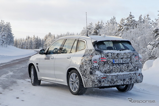 BMW iX3 改良新型プロトタイプ(スクープ写真)