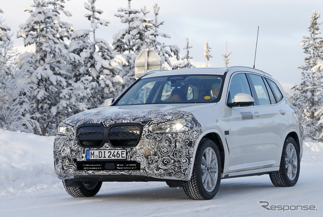 BMW iX3 改良新型プロトタイプ(スクープ写真)