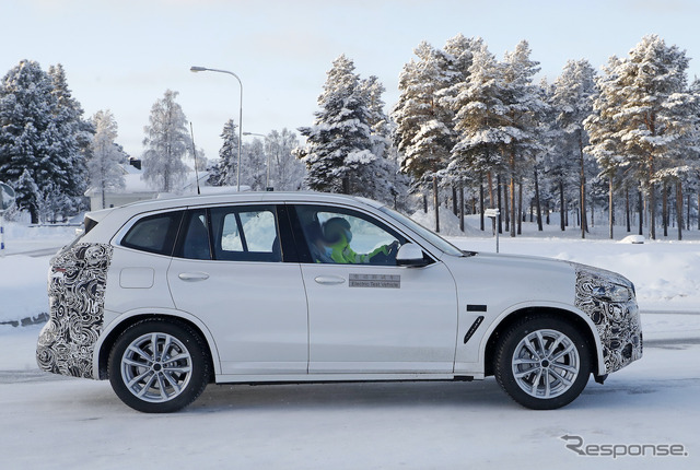 BMW iX3 改良新型プロトタイプ(スクープ写真)