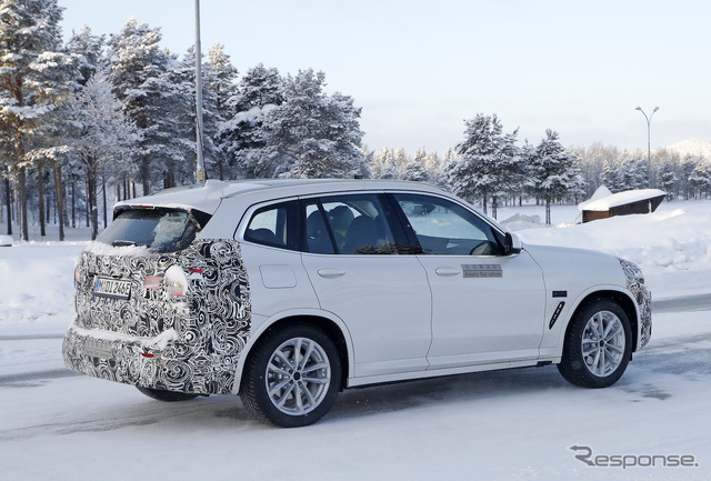 BMW iX3 改良新型プロトタイプ（スクープ写真）