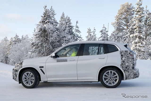 BMW iX3 改良新型プロトタイプ(スクープ写真)