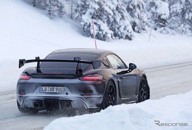 ポルシェ 718ケイマン GT4 RS 市販型プロトタイプ(スクープ写真)