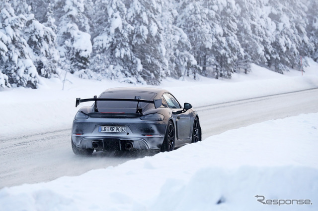 ポルシェ 718ケイマン GT4 RS 市販型プロトタイプ(スクープ写真)