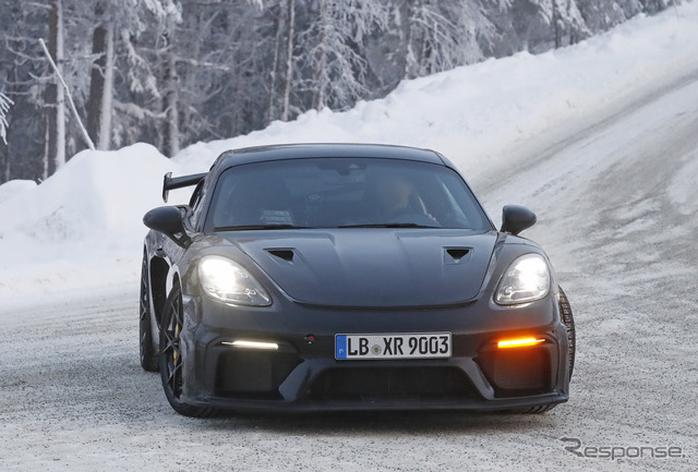 ポルシェ 718ケイマン GT4 RS 市販型プロトタイプ(スクープ写真)