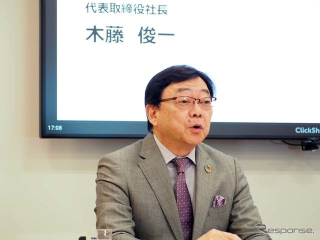 質問に答える出光興産の代表取締役社長・木藤俊一氏