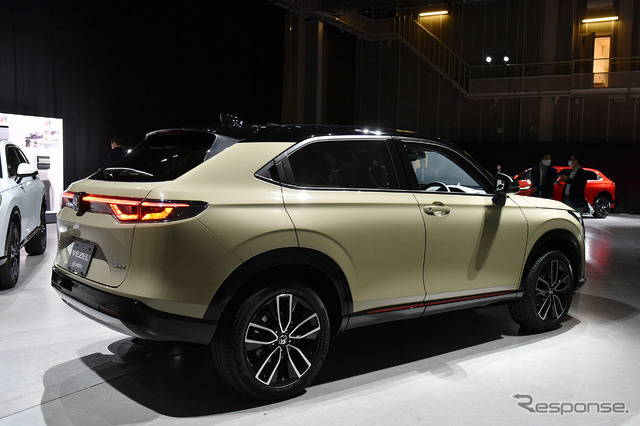 ホンダ ヴェゼル 新型(e:HEV PLaY)