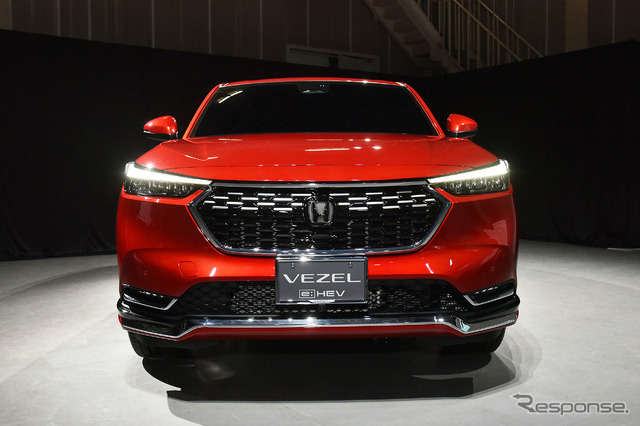 ホンダ ヴェゼル 新型(ホンダアクセス 純正アクセサリー装着車)