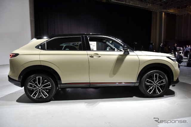 ホンダ ヴェゼル 新型(e:HEV PLaY)