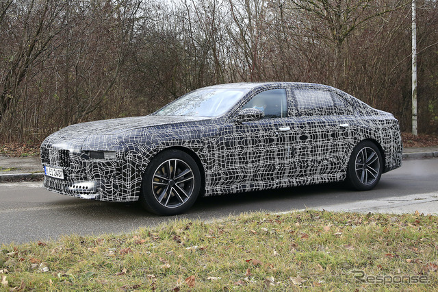BMW i7 プロトタイプ(スクープ写真)
