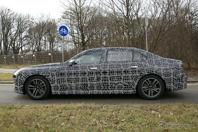 BMW i7 プロトタイプ(スクープ写真)