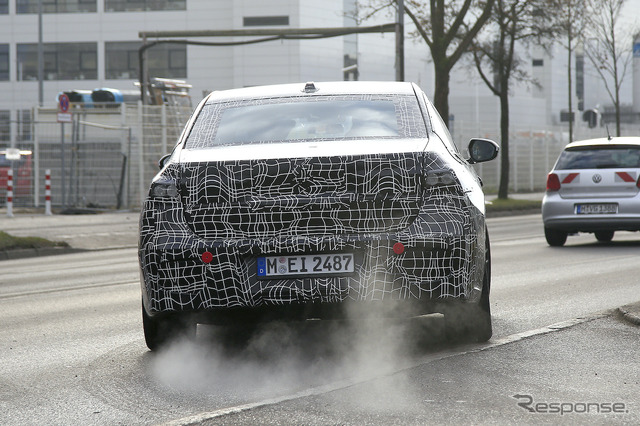 BMW i7 プロトタイプ(スクープ写真)